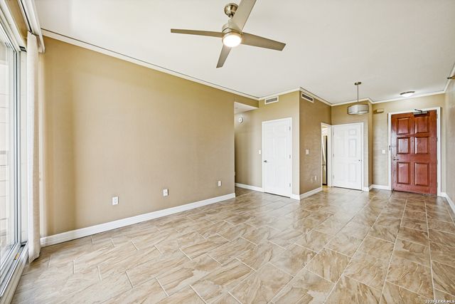 1 Towers Park Ln Apt 1205, San Antonio, TX 78209
