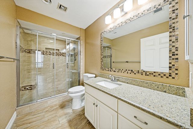 1 Towers Park Ln Apt 1205, San Antonio, TX 78209