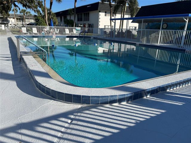 304 46TH AVENUE TERRACE W 216, Bradenton, FL 34207