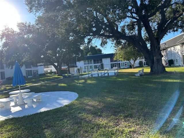 304 46TH AVENUE TERRACE W 216, Bradenton, FL 34207