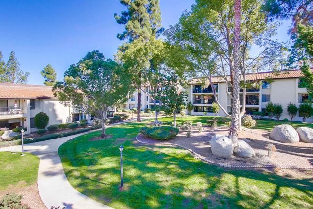 17617 Pomerado Rd 215, San Diego, CA 92128