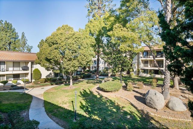 17617 Pomerado Rd 215, San Diego, CA 92128