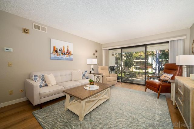 17617 Pomerado Rd 215, San Diego, CA 92128