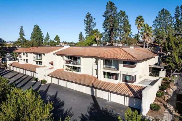 17617 Pomerado Rd 215, San Diego, CA 92128