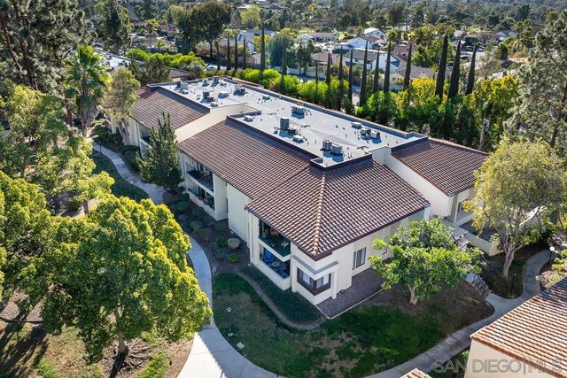 17617 Pomerado Rd 215, San Diego, CA 92128