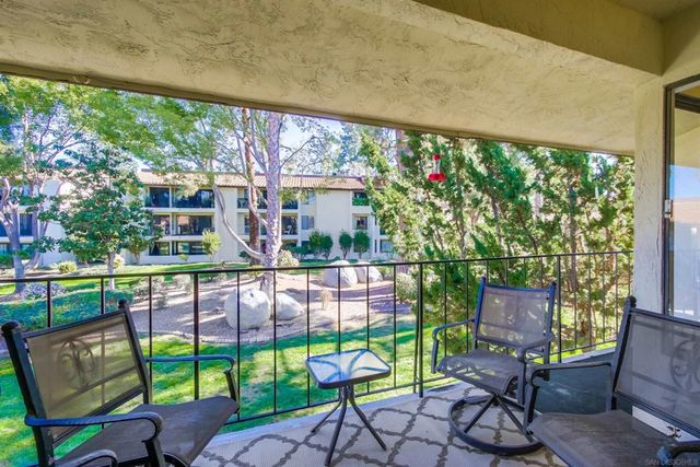 17617 Pomerado Rd 215, San Diego, CA 92128