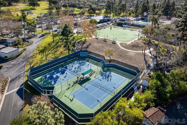 17617 Pomerado Rd 215, San Diego, CA 92128