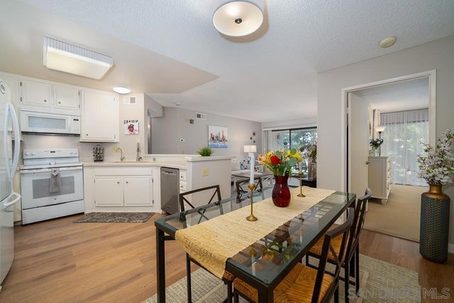 17617 Pomerado Rd 215, San Diego, CA 92128