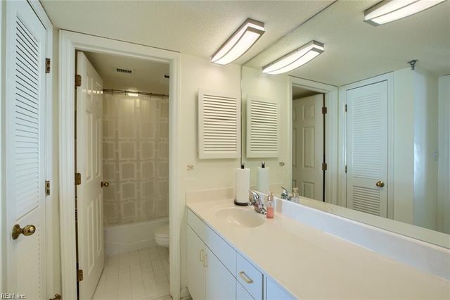 7501 River Rd Apt 4B, Newport News, VA 23607