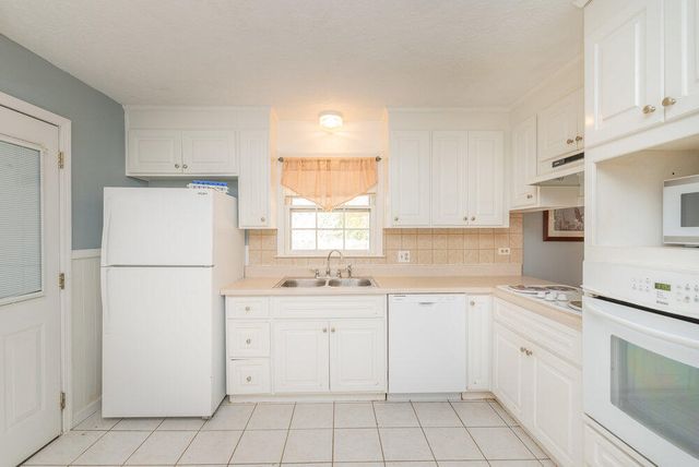 410 Heathwood Drive, Aiken, SC 29803