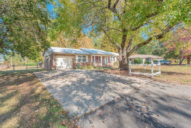 410 Heathwood Drive, Aiken, SC 29803