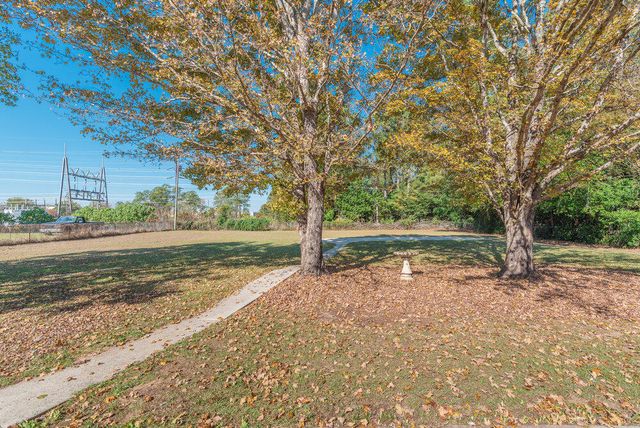 410 Heathwood Drive, Aiken, SC 29803