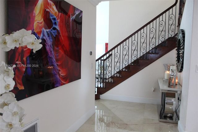 15580 SW 176th Ter, Miami, FL 33187