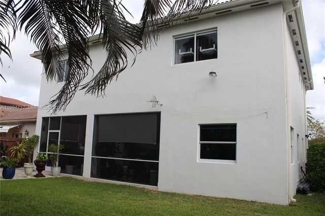 15580 SW 176th Ter, Miami, FL 33187