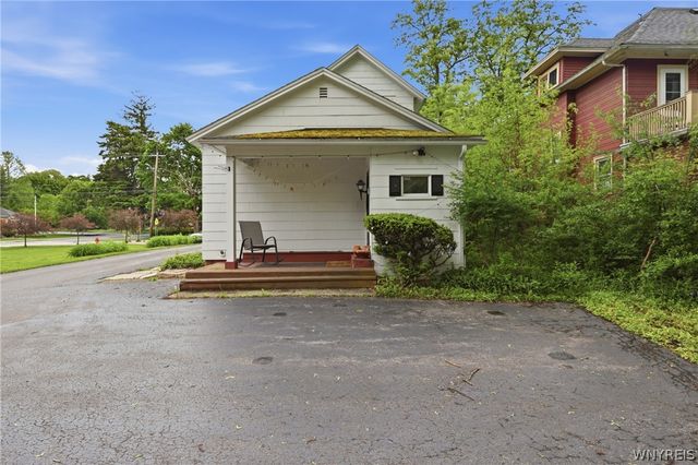 4360 South Buffalo Street, Orchard Park, NY 14127