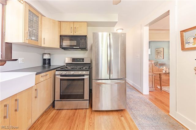 2661 Idlewood Road, Cleveland Heights, OH 44118