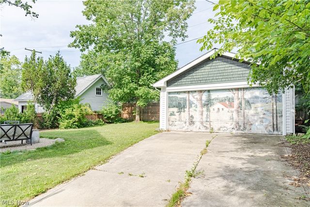 2661 Idlewood Road, Cleveland Heights, OH 44118