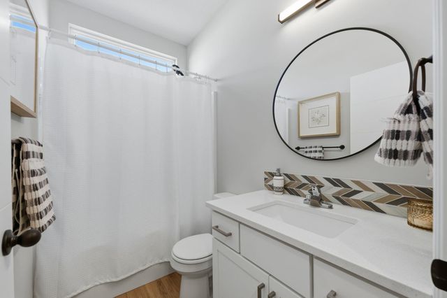 4961 N Emerald, Maize, KS 67101