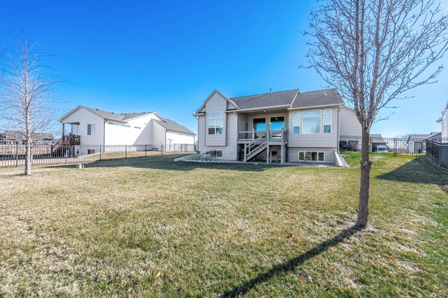 4961 N Emerald, Maize, KS 67101