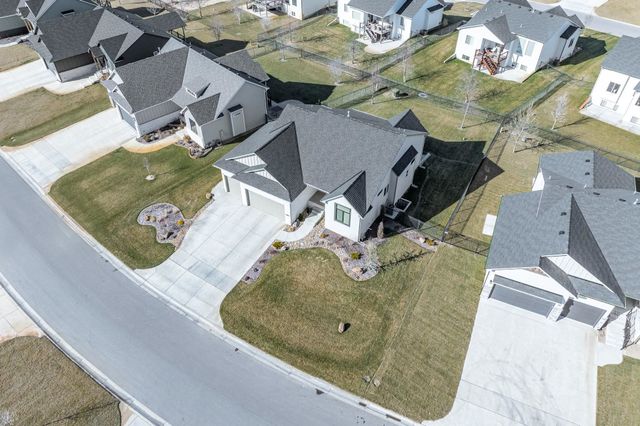 4961 N Emerald, Maize, KS 67101