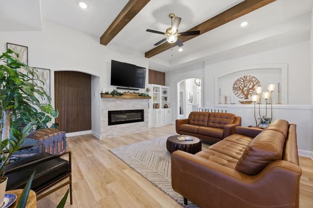 4961 N Emerald, Maize, KS 67101