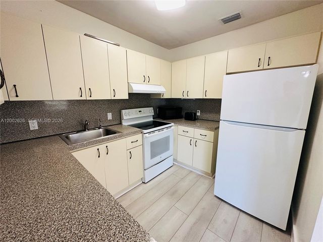 6241 SW 2nd St 6241, Miami, FL 33144