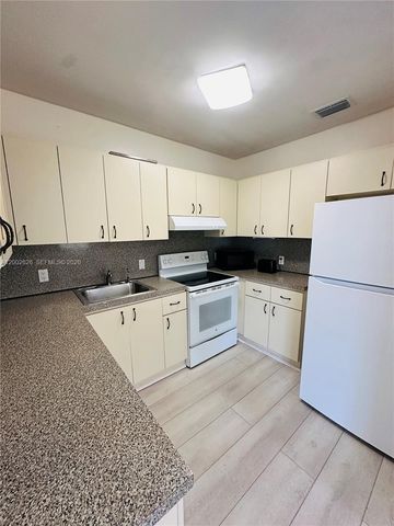 6241 SW 2nd St 6241, Miami, FL 33144