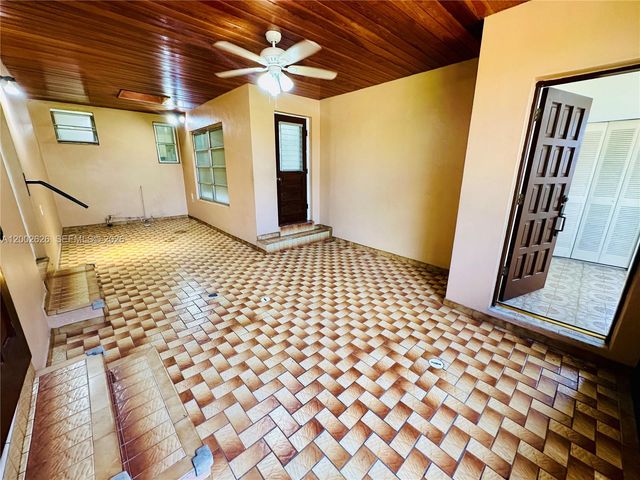 6241 SW 2nd St 6241, Miami, FL 33144