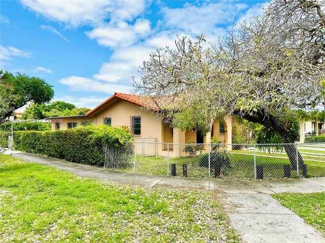 6241 SW 2nd St 6241, Miami, FL 33144