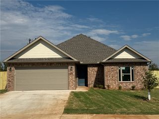 76 W Gilpin Street, Farmington, AR 72730