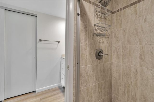 5224 LAKE VILLAGE DRIVE 67, Sarasota, FL 34235