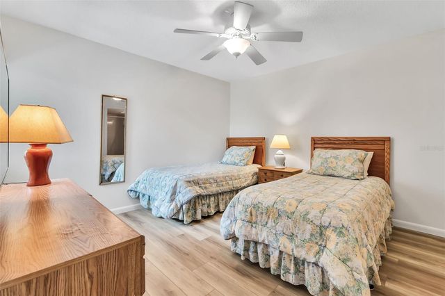 5224 LAKE VILLAGE DRIVE 67, Sarasota, FL 34235