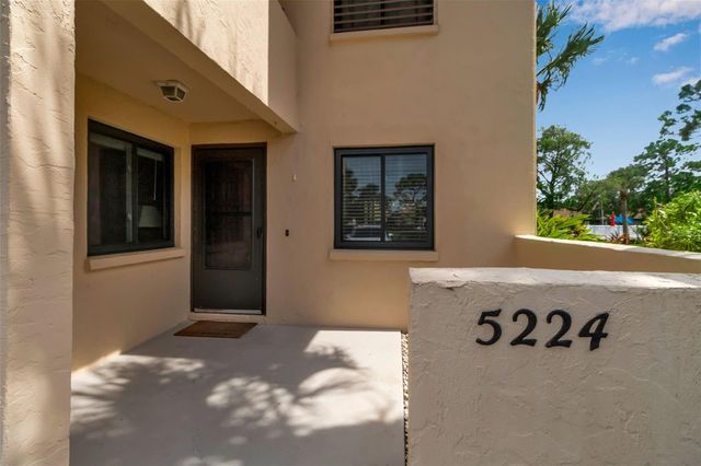 5224 LAKE VILLAGE DRIVE 67, Sarasota, FL 34235