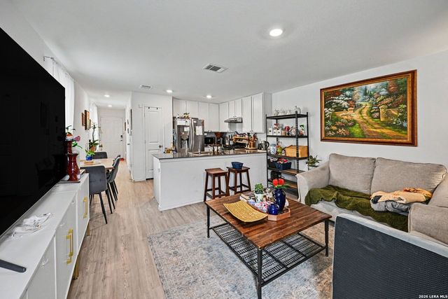 7715 Parish Pl, San Antonio, TX 78253