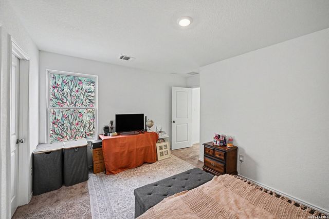7715 Parish Pl, San Antonio, TX 78253