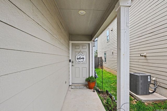 7715 Parish Pl, San Antonio, TX 78253