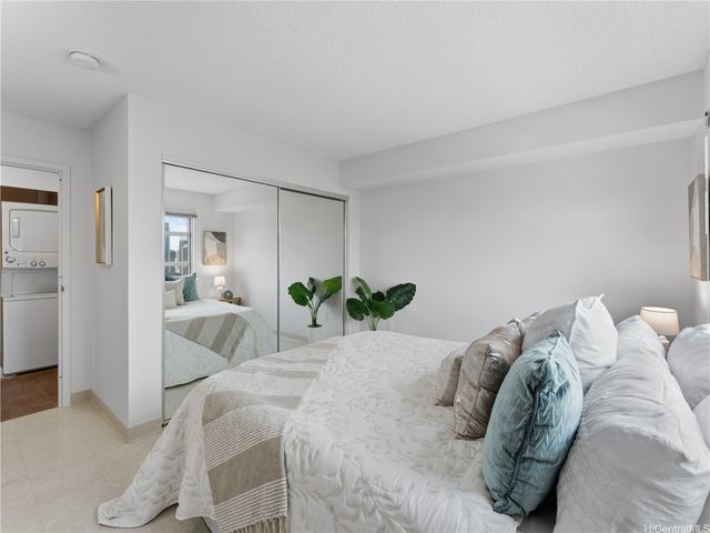 801 South Street 2408, Honolulu, HI 96813