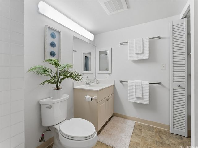 801 South Street 2408, Honolulu, HI 96813
