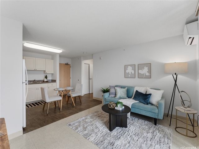 801 South Street 2408, Honolulu, HI 96813