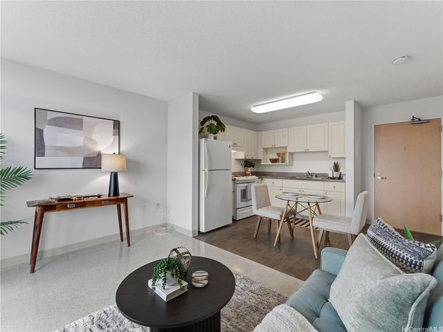801 South Street 2408, Honolulu, HI 96813