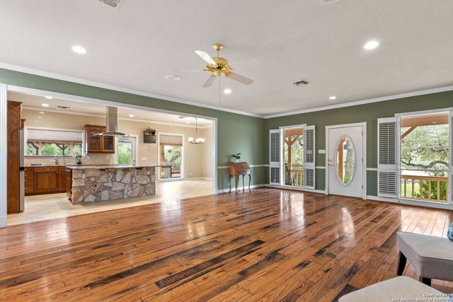 115 Sage Oaks Trail, Boerne, TX 78006