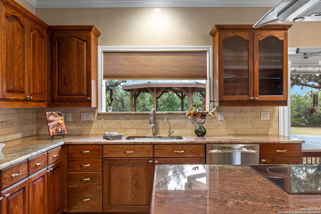 115 Sage Oaks Trail, Boerne, TX 78006