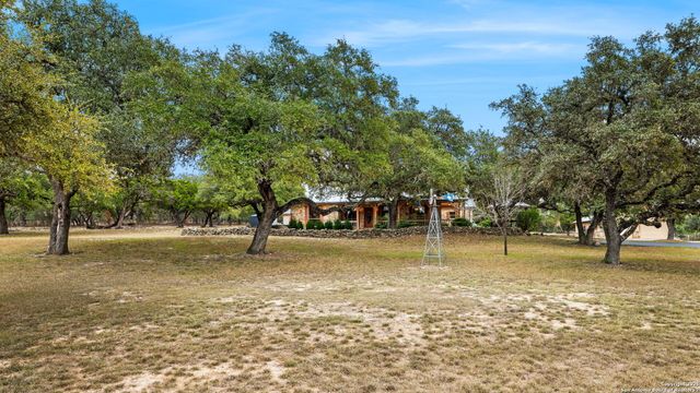 115 Sage Oaks Trail, Boerne, TX 78006