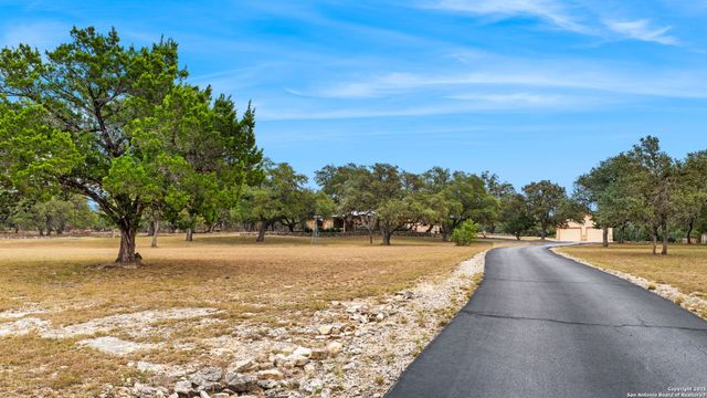 115 Sage Oaks Trail, Boerne, TX 78006