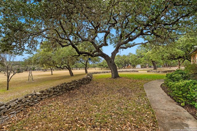 115 Sage Oaks Trail, Boerne, TX 78006