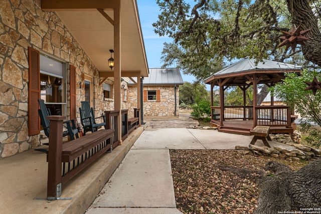 115 Sage Oaks Trail, Boerne, TX 78006