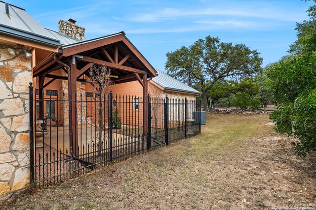 115 Sage Oaks Trail, Boerne, TX 78006