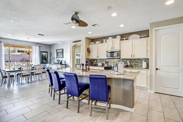 9228 Sugar Creek Lane NW, Albuquerque, NM 87120