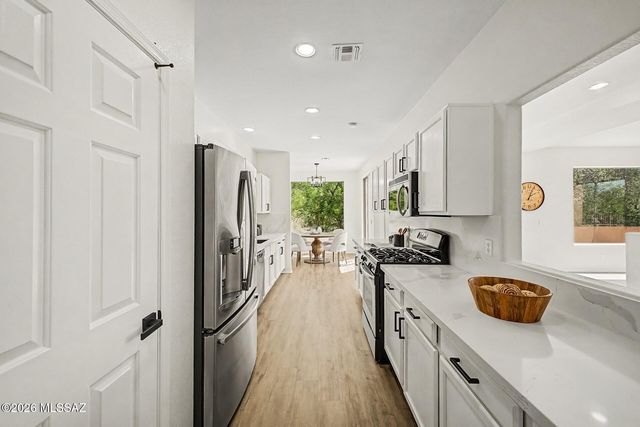 13792 E Langtry Lane, Tucson, AZ 85747