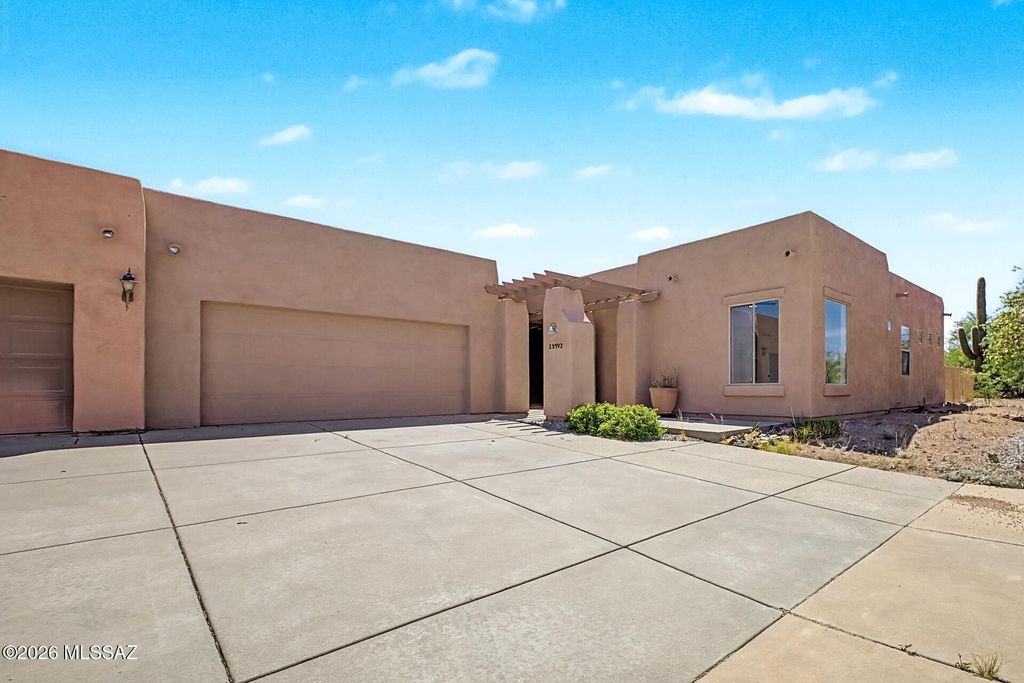13792 E Langtry Lane, Tucson, AZ 85747